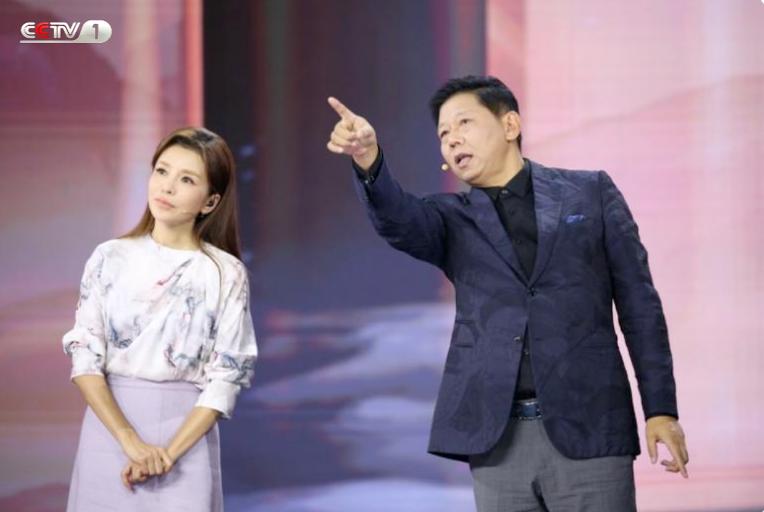 国际著名艺术家曹骏,曹俊艺术照片