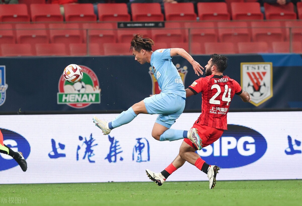 开场遭极刑的河南队踢出赛季最强一战，单外援还能进海港两个球