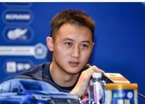 海港队病了，气滞血瘀，莱科是西医，治不了