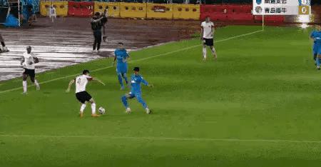 球没踢的情况下怎么练球,球还可以这样踢