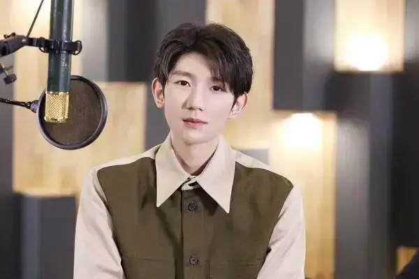 tfboys十周年演唱会为啥不同台,tfboys十周年演唱会会公布解散吗