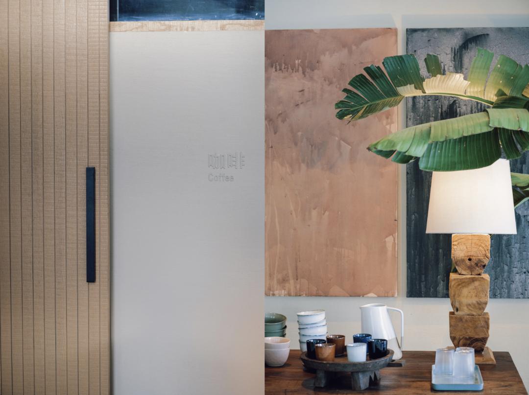 三亚沙滩和碧海蓝天,三亚有清澈的海水和美丽的沙滩