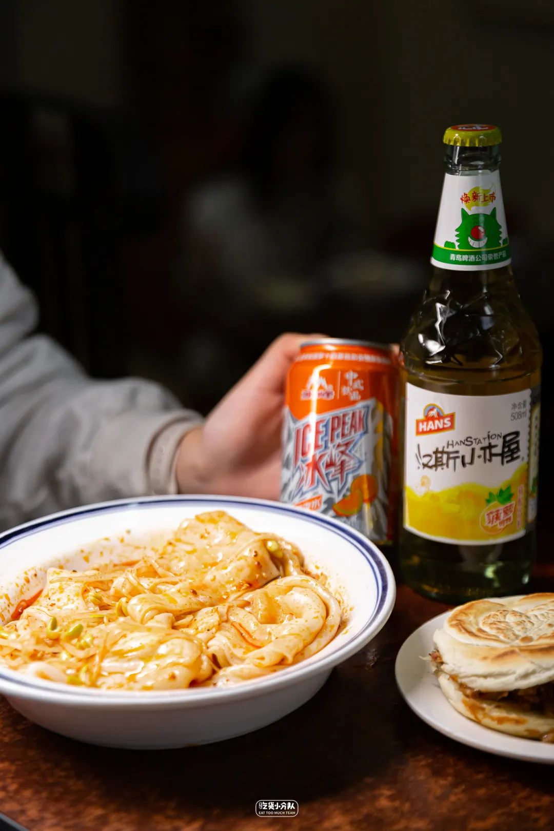 朋友带了特产给我吃要怎么感谢,朋友送的吃的吃出了家乡的味道