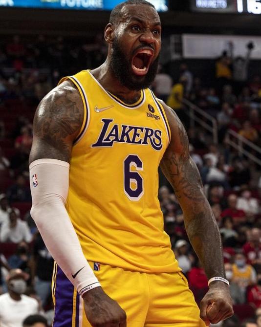 祝詹姆斯37岁生日快乐,祝詹姆斯生日快乐短片