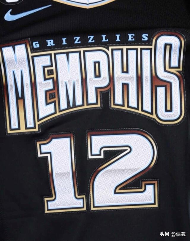 限量7张！TheDugout上架C罗超大幅签名海报