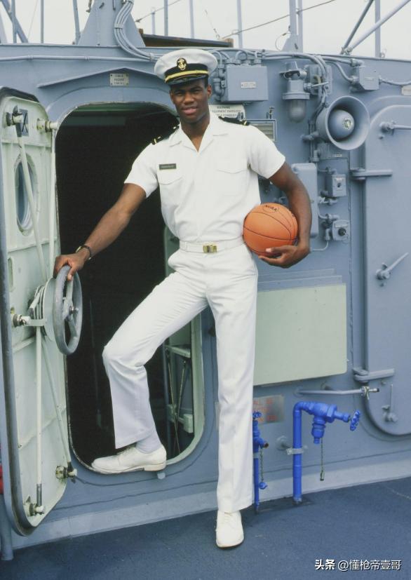 全世界各国有多少人当兵,世界各国当兵身高要求