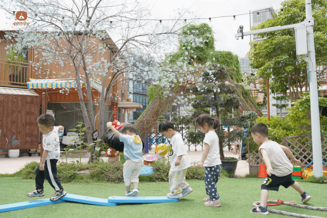 孩子上全托班的最佳年龄,幼儿刚上托班适合上什么课程