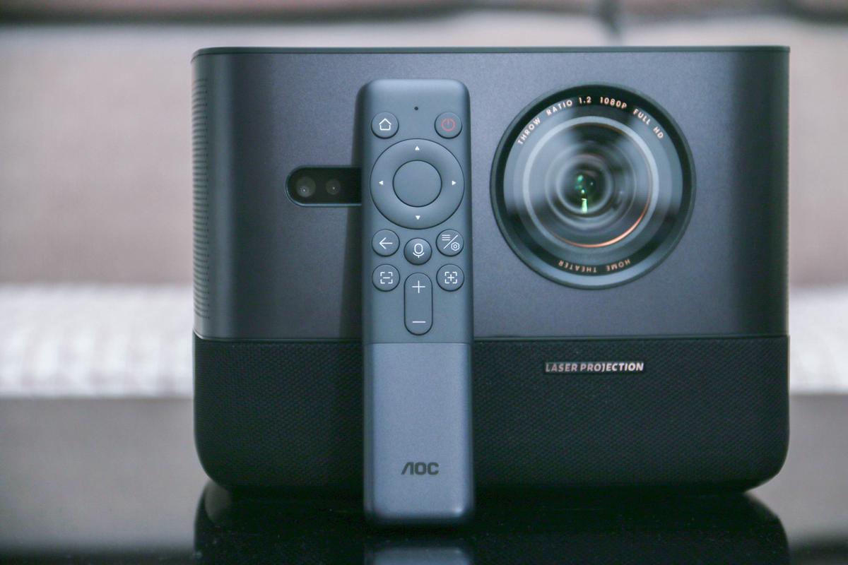 AOCK1S激光投影：4500ANSI不虚标，还豪配帝瓦雷音响，配置很顶！