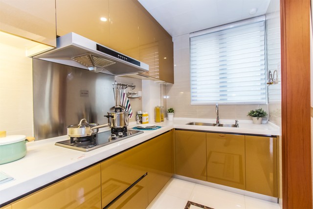 大门在东南厨房都在西南角好吗,大门朝西南厨房也朝西南