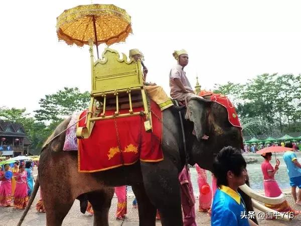 西双版纳泼水节旅行日记,西双版纳傣族园泼水详细攻略