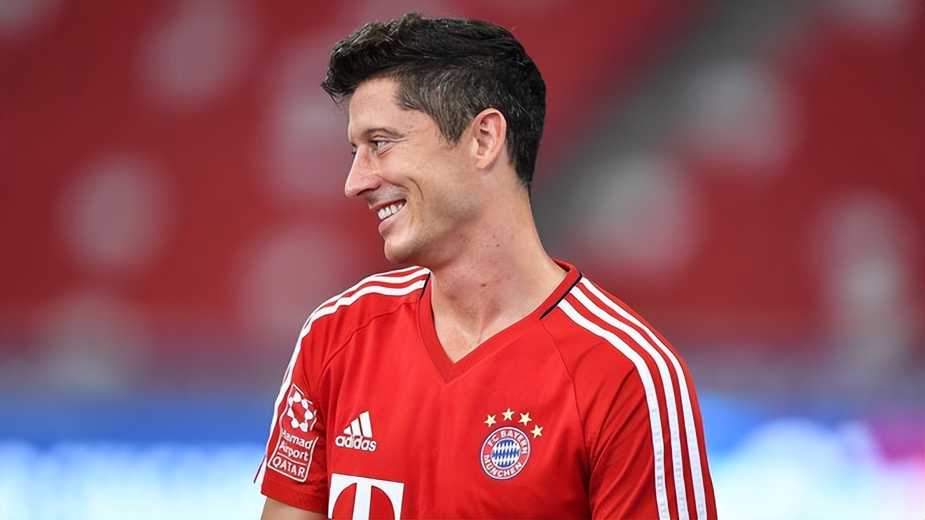 拜仁五年锋线尖刀已无忧,拜仁正式签下荷兰中卫德利赫特