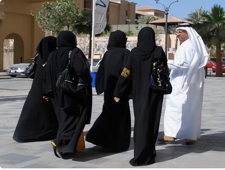 科威特石油为什么贵,科威特是石油最多的国家吗