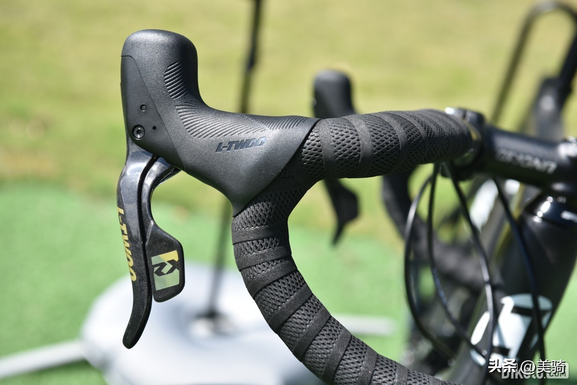 java全碳纤维油压碟刹改装,公路车碟刹电子变速套件推荐