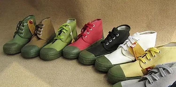 “胶鞋”风靡海外,老外惊叹:抢都抢不到!