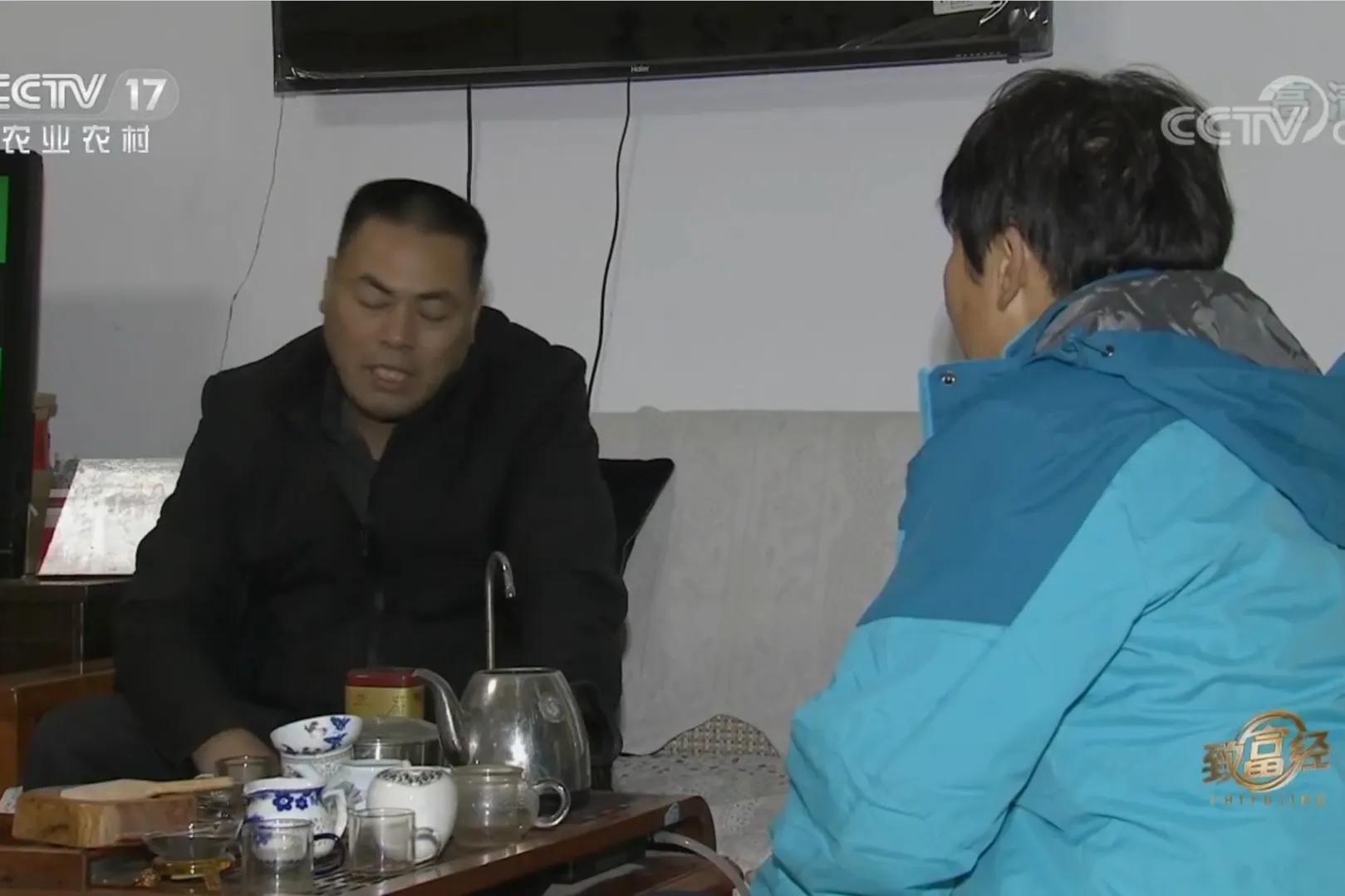 承包荒山致富的例子,美女承包52亩山地