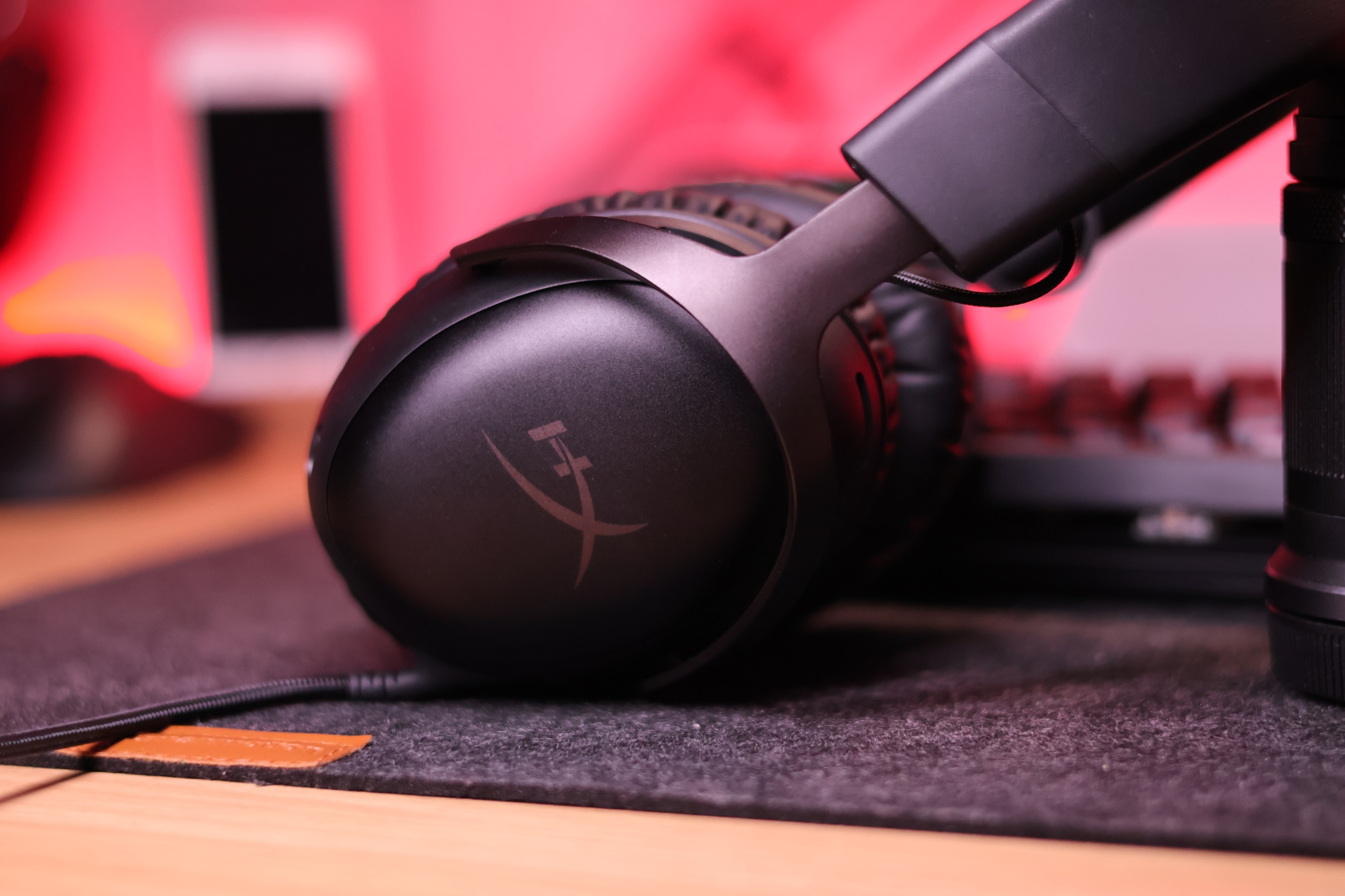 hyperx飓风3耳机英文,游戏蓝牙耳机入耳式飓风3