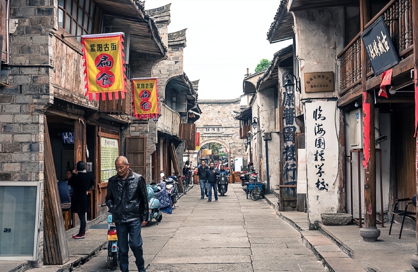 会吃的人都知道，浙江真正好吃的美食不在杭州，而是在这三座小城