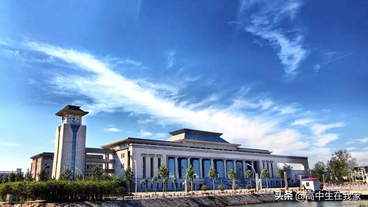 黄淮学院成人高考分数线,黄淮学院简介