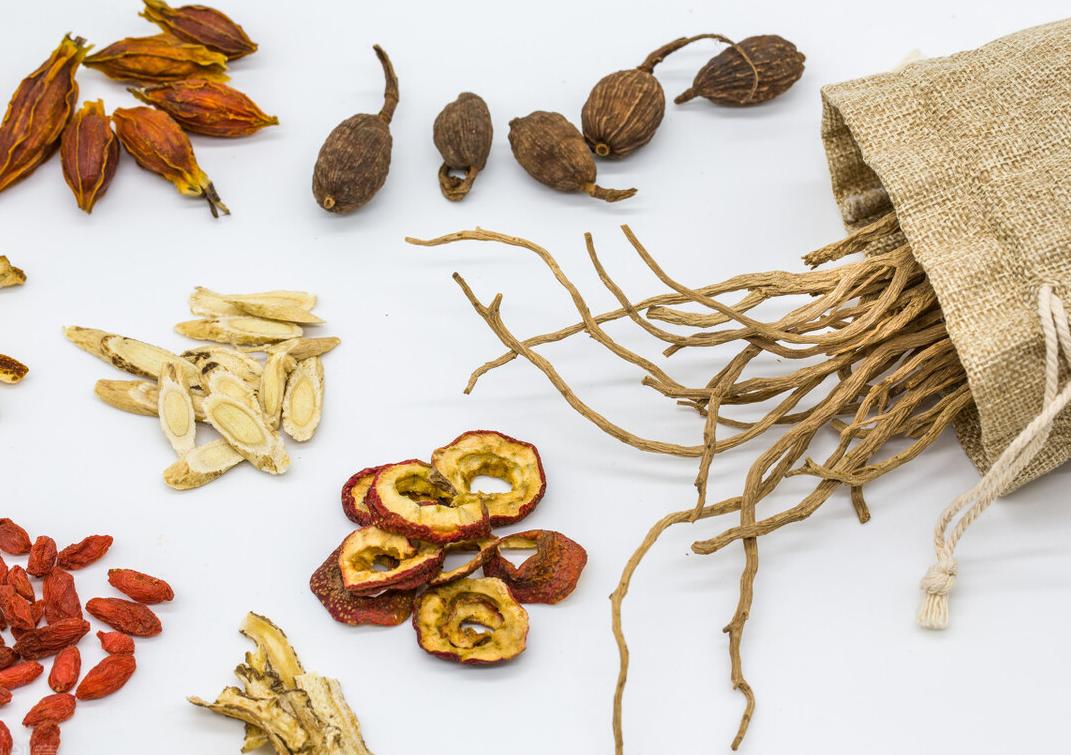 走近中医在线阅读,中医治甲状腺功能减退