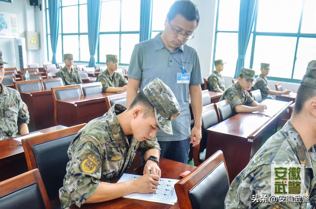 看懂钢铁是怎样炼成,钢铁军医