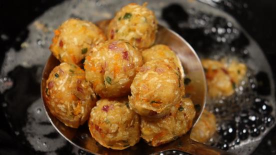 丸子这样做香脆酥软怎么吃都不腻,冬季简单又好吃的丸子