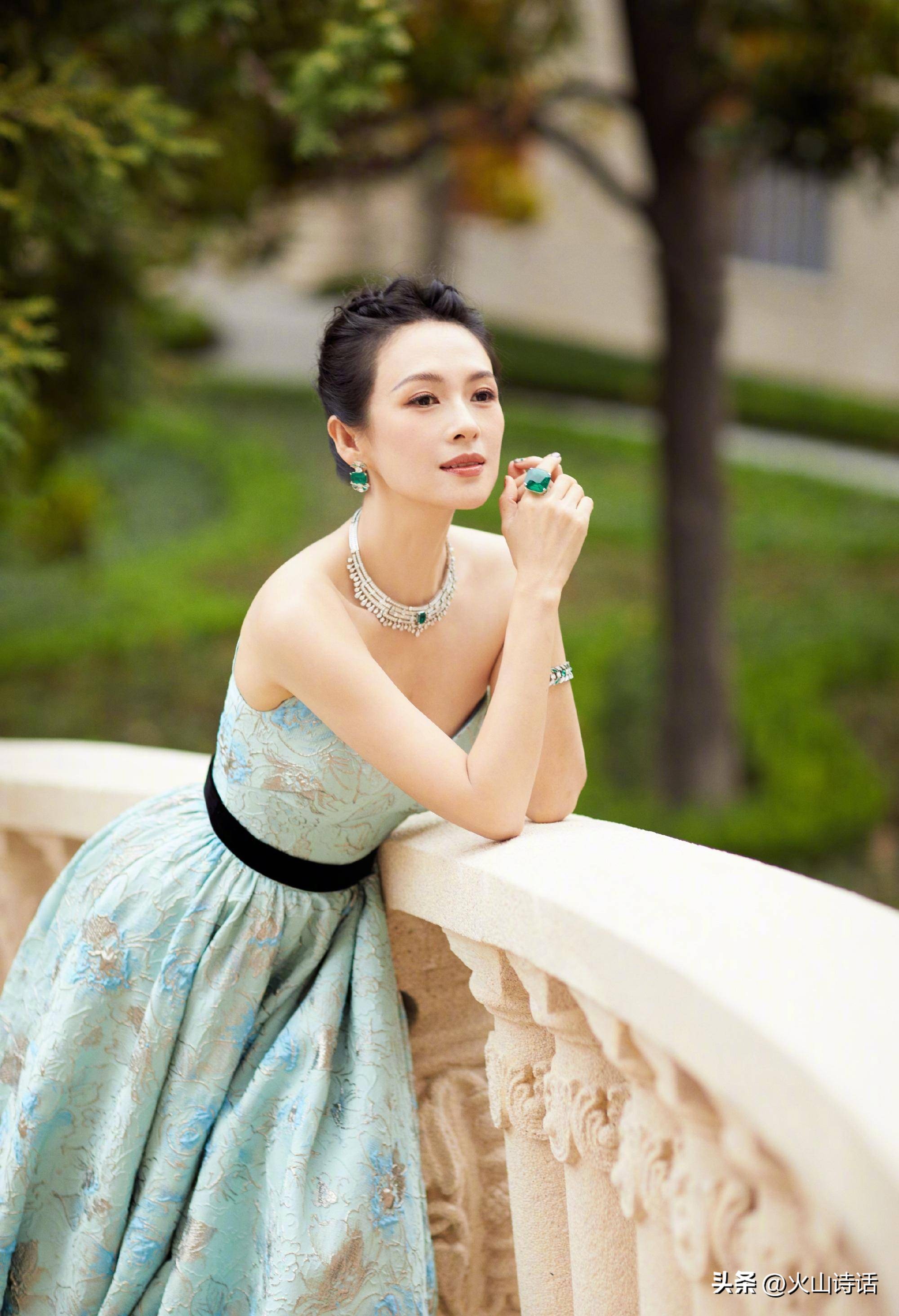 春风十里，不如你！章子仪与章泽天同框，会产生怎样的化学反应？