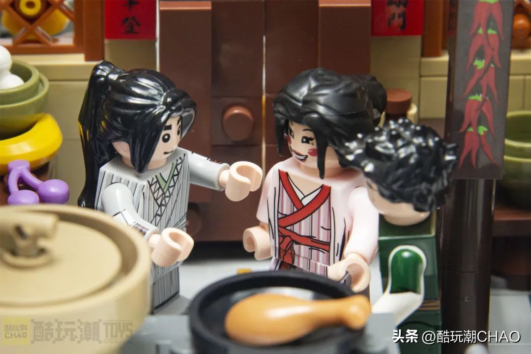 让江湖回忆再次重现掌心—拼奇积木86221同福客栈后院开箱评测