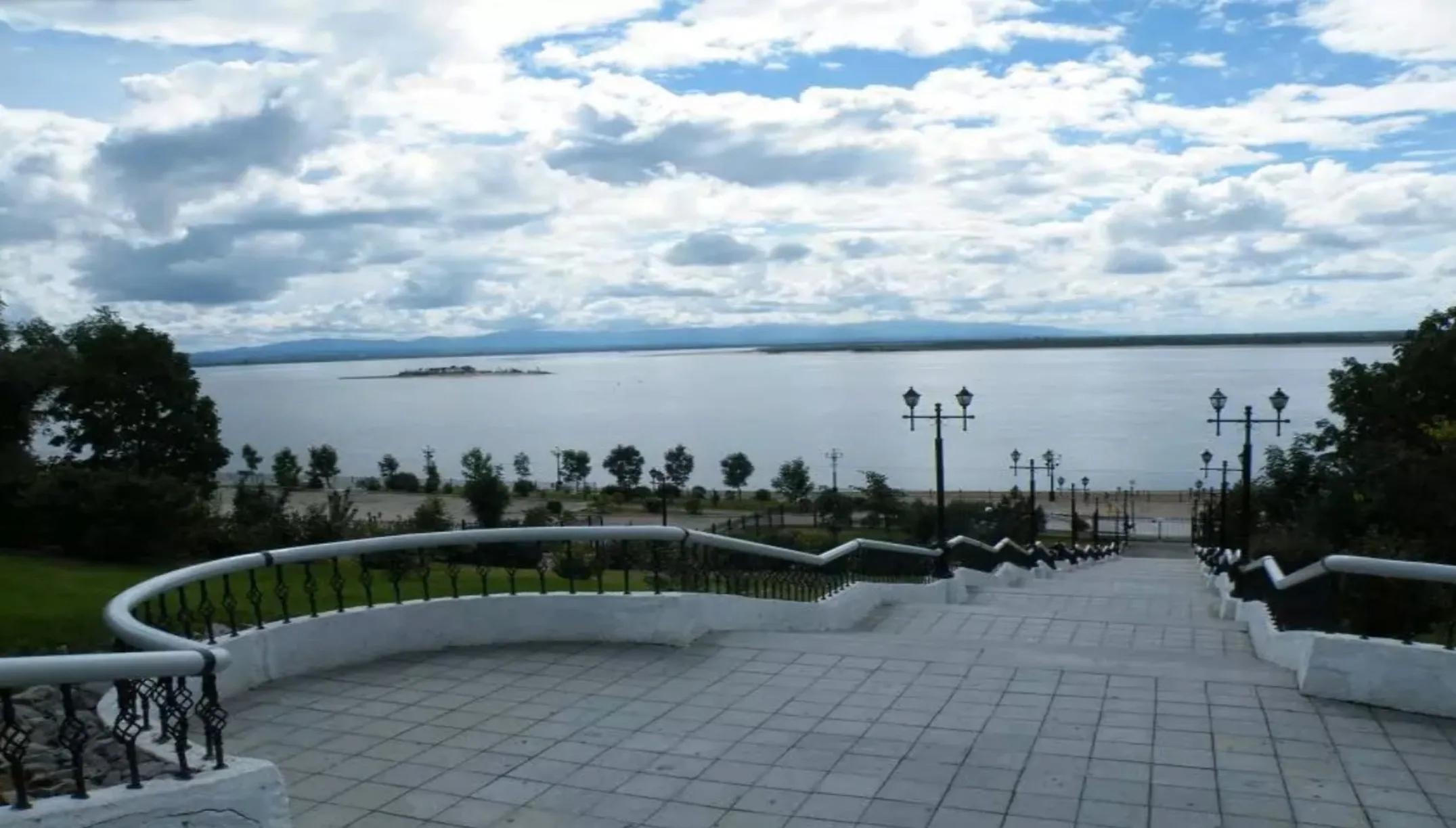 俄罗斯远东哈巴罗夫斯克金矿,俄罗斯哈巴罗夫斯克卫星图