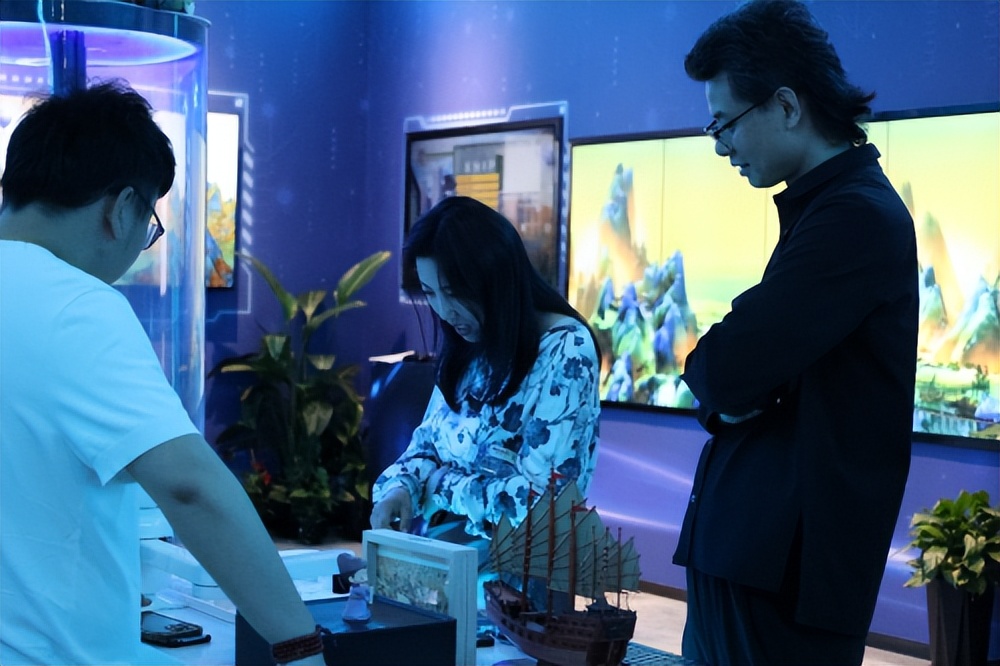 华诚博远工程技术集团造访朔商集团元宇宙示范基地