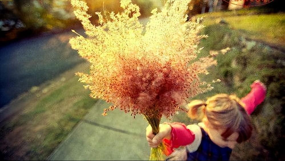 面对讨厌的人不想说话很烦,面对不喜欢的人内心是抵触的