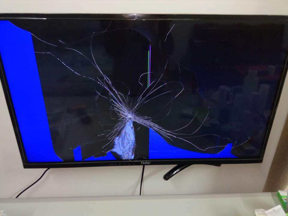 电视机黑屏修不修,电视显示器内屏坏了能修吗