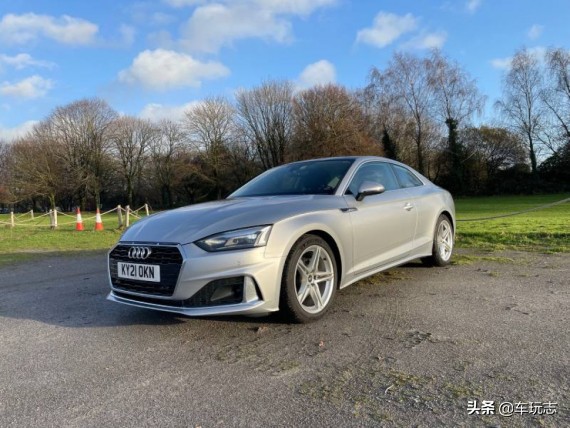 奥迪a52010款,高颜值又动感最新款奥迪a5轿跑