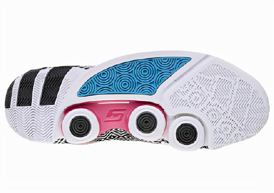 阿里纳斯篮球鞋回归,阿里纳斯篮球鞋纯黑