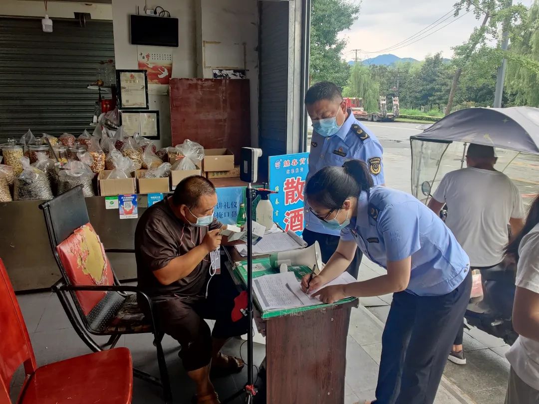 做好疫情防控都江堰在行动,压紧防控责任筑牢安全防线