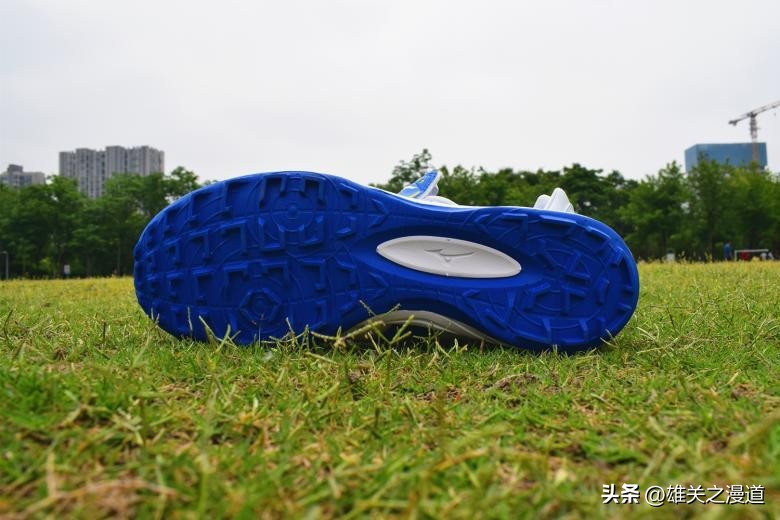 2020年美津浓足球鞋碎钉推荐,重温经典2002世界杯