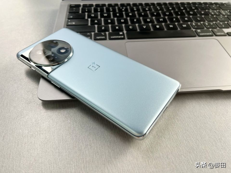 618值得买的高性价比的千元手机,618手机推荐性价比高2000内一加