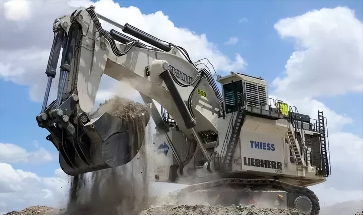 史上最大挖掘机战斗,世界上最大的超级挖掘机