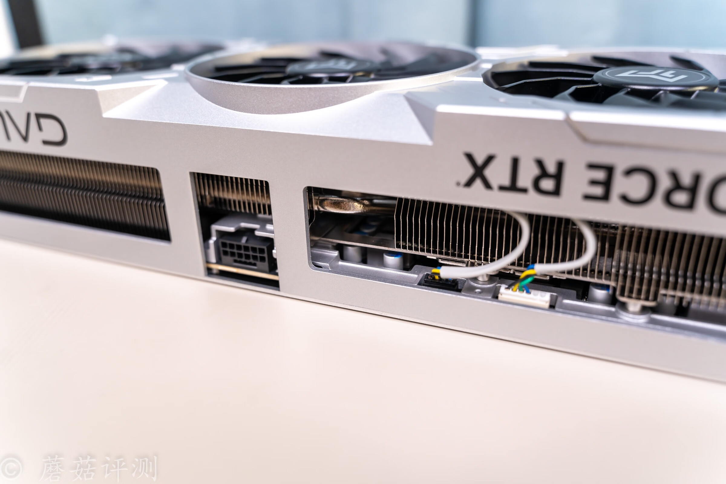 影驰geforcertx4090gamingxtrio,影驰3060金属大师显卡排名