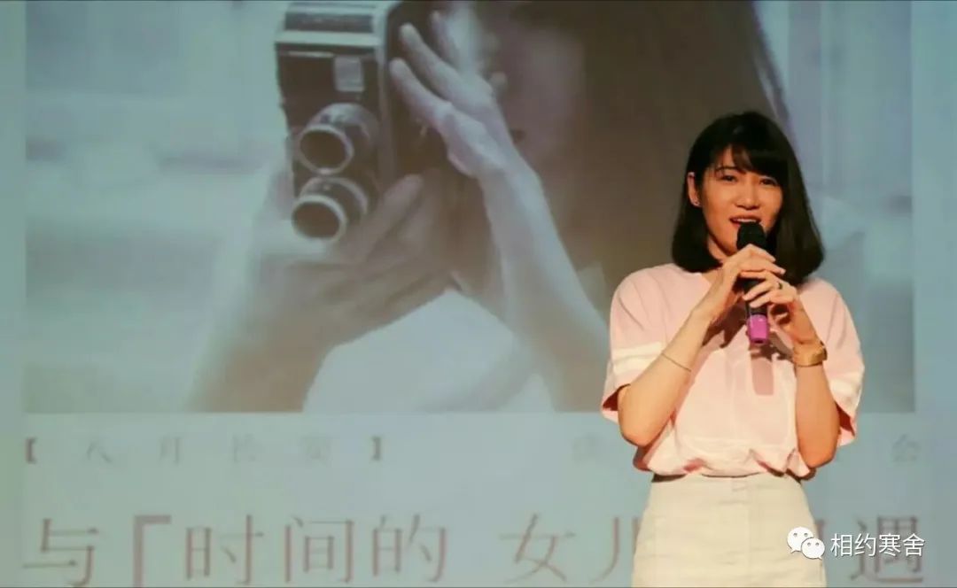 高考满分作文精选10篇必背范文,高考必备十篇优秀作文及点评