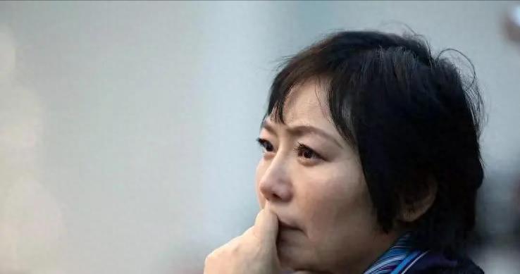 手握11万亩地皮，银行存七百多亿，她才是我国隐形“地产女首富”