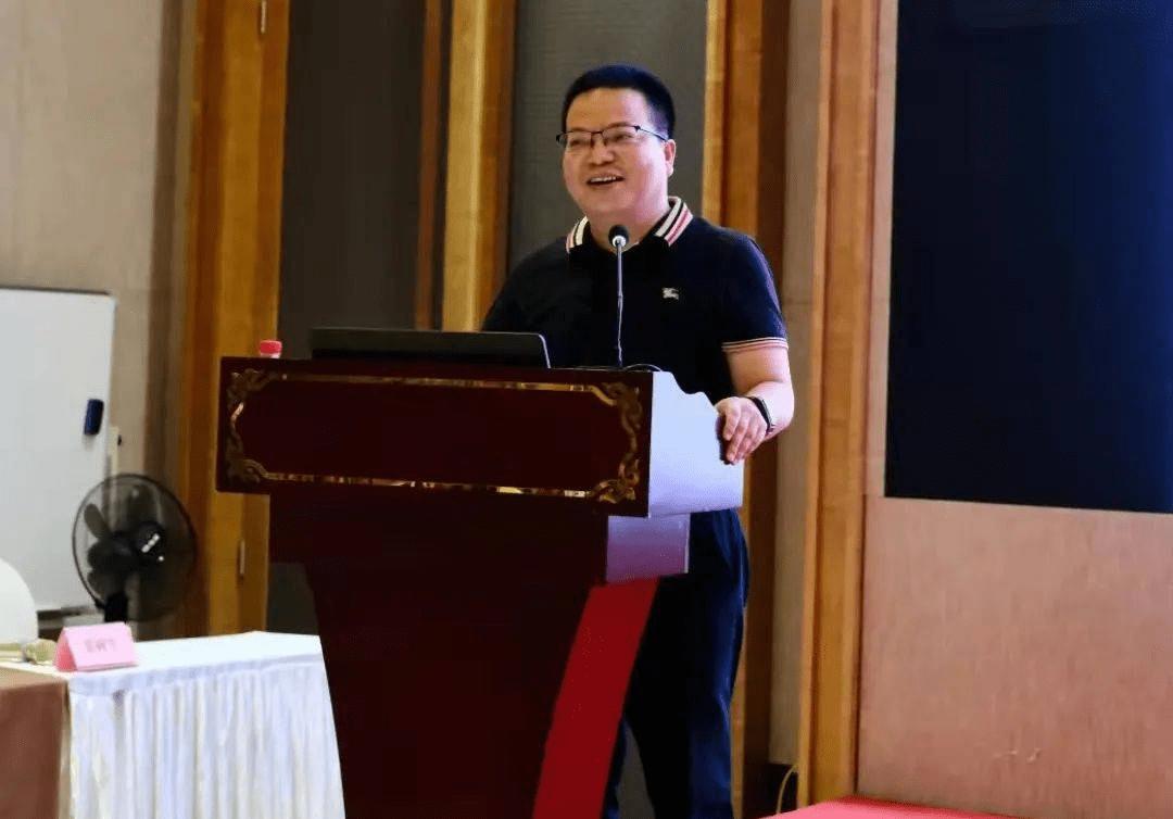 无锡市梅里教育集团行政、骨干、班主任教师卓越成长专题研训