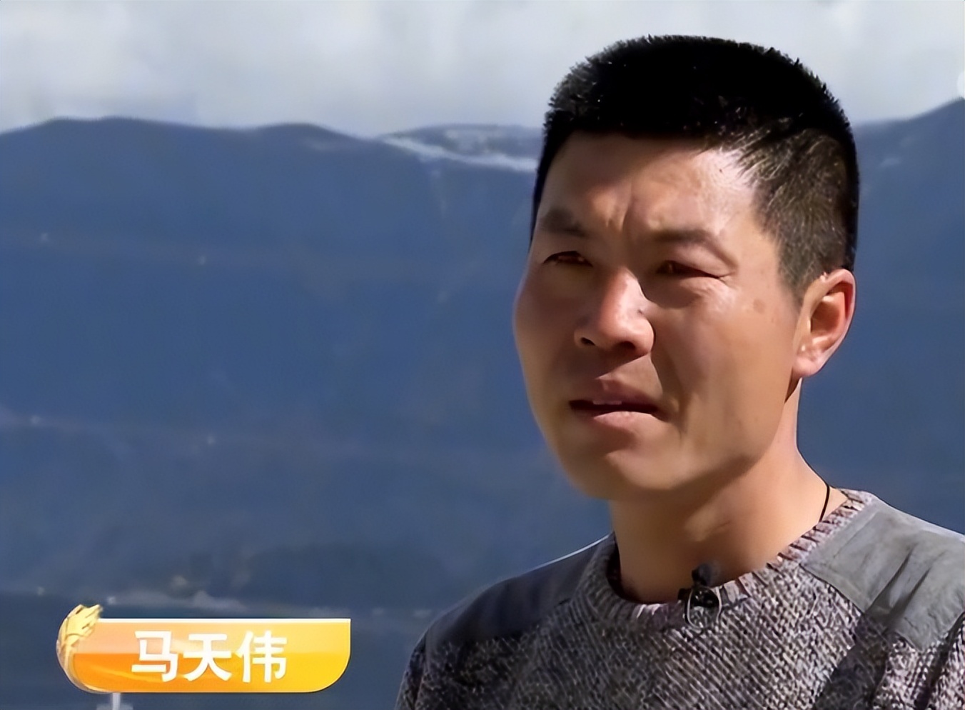 河南小伙种植黑色苹果,大叔在高原种苹果年入千万