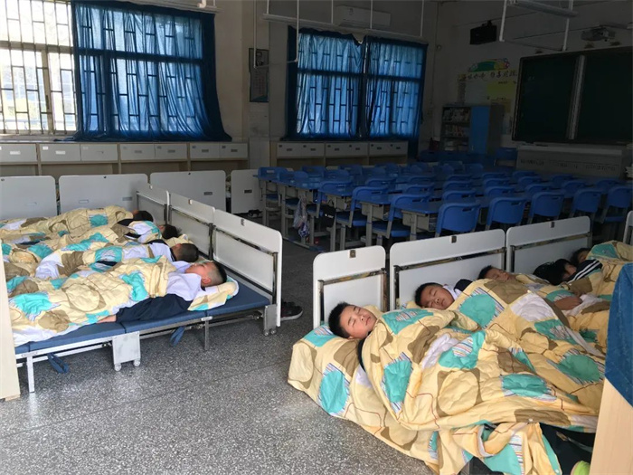 100%躺床睡！陈村全镇公办小学10916名学生“舒心睡”