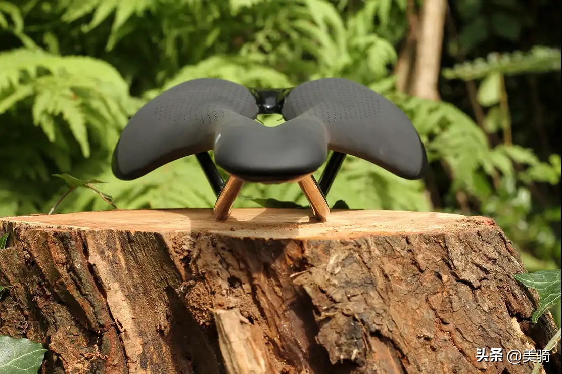 性价比比较高的公路车坐垫推荐,怎么挑选一款公路车坐垫