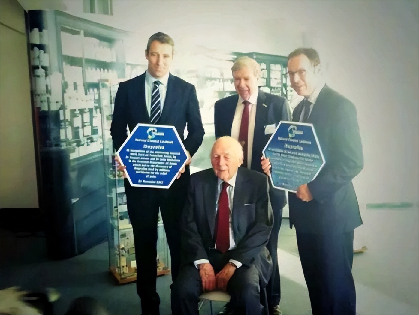 拯救“小阳人”的布洛芬炒到千价，发明它的人已去世从没赚一分钱