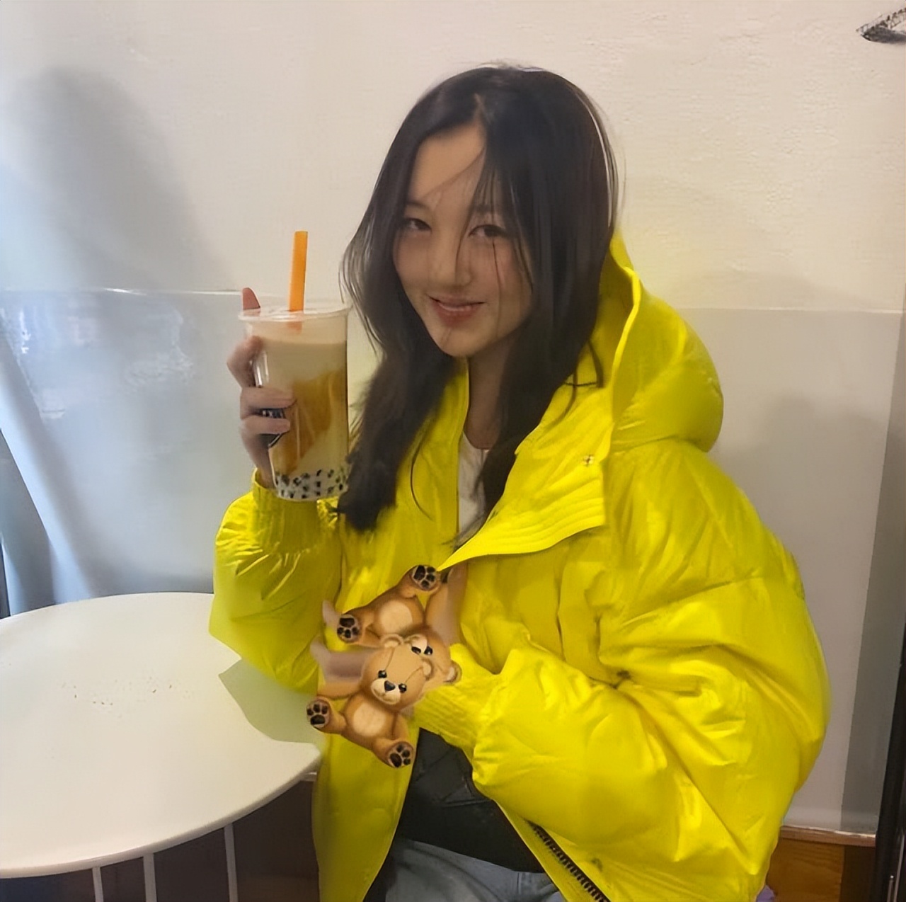 李嫣购物豪掷千金,李嫣窦靖童消费