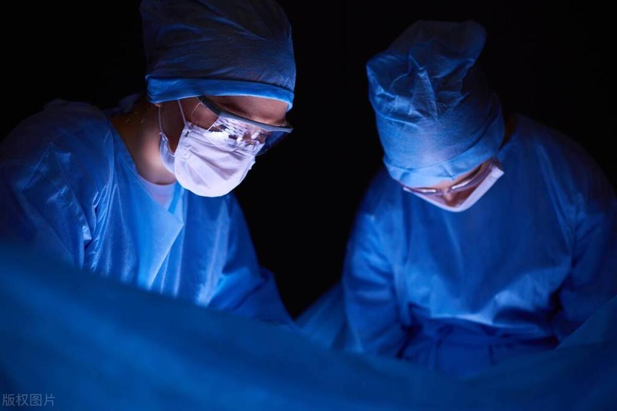 医院判断失误导致胎死腹中,医院监护不到位导致胎死腹中