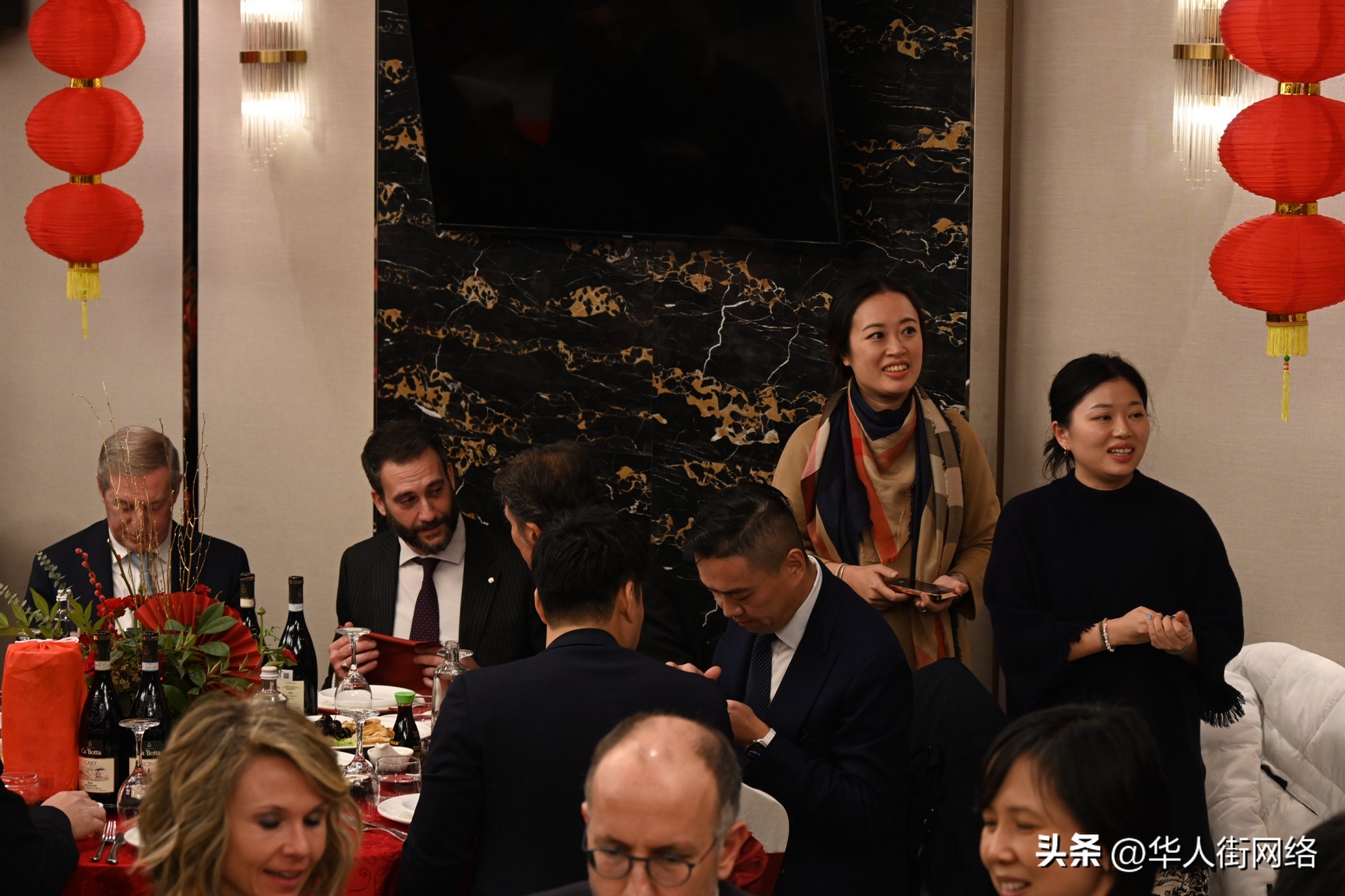 米兰华夏集团欢度元宵!再上新台阶,华夏制药与Unifarma签约!