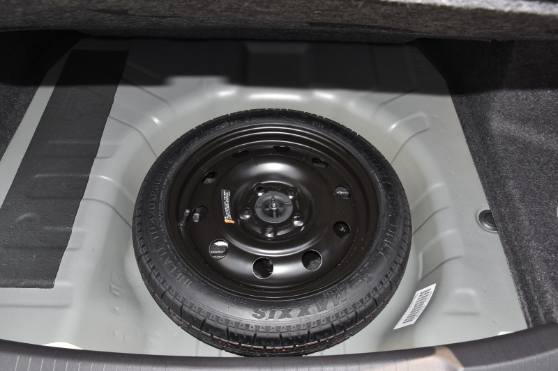 雪佛兰科鲁泽5到10万左右,雪佛兰科鲁泽20241.3t轻混什么意思