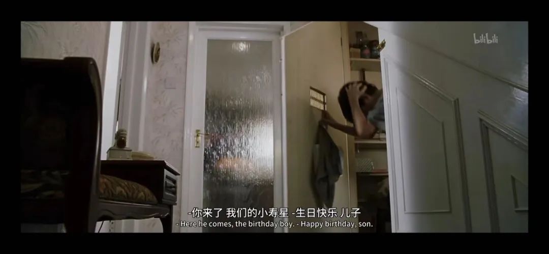 让楼梯下方的空间变得更实用，跃层复式别墅房主必看